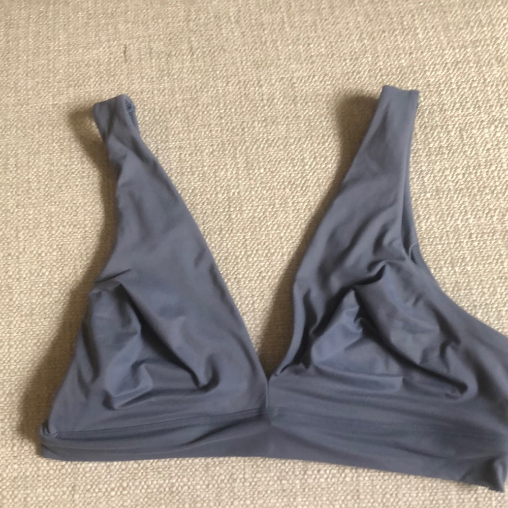 Victoria’s Secret Unlined Soft Wireless Lounge Bra